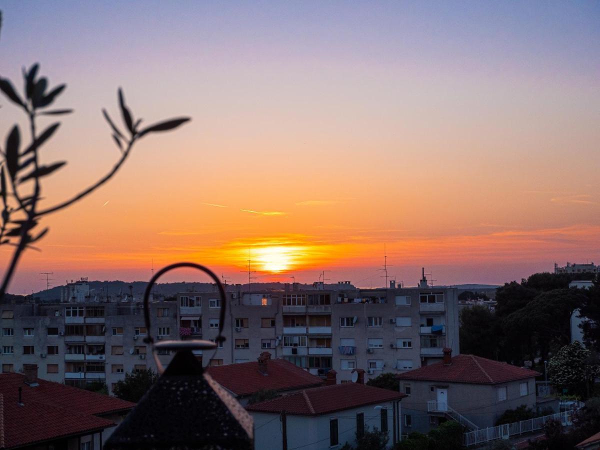 Art Apartment Sole Пула Экстерьер фото