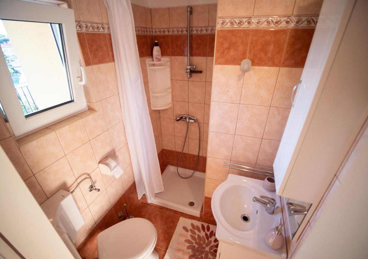 Art Apartment Sole Пула Экстерьер фото